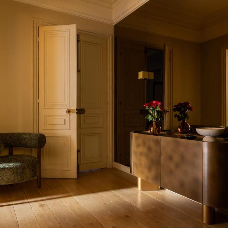 Montaigne Collection I 3BR 6P Triangle d Or - Appartement - 31