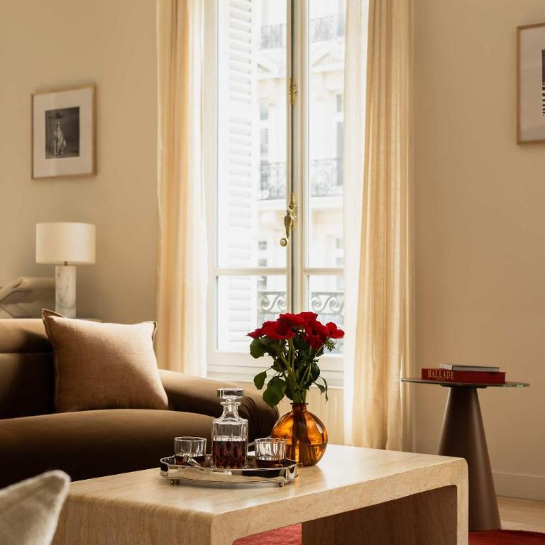 Montaigne Collection I 3BR 6P Triangle d Or - Appartement - 23