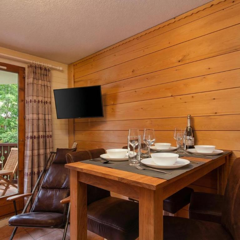 Résidence Le Château D86 Ski Retreat | Balcony & Views - Happy Rentals - Appartement avec Balcon - 2