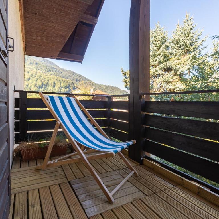 Apt La Sauvageonne in Servoz Balcony & Mountain views - Happy Rentals - Appartement avec Balcon - 17