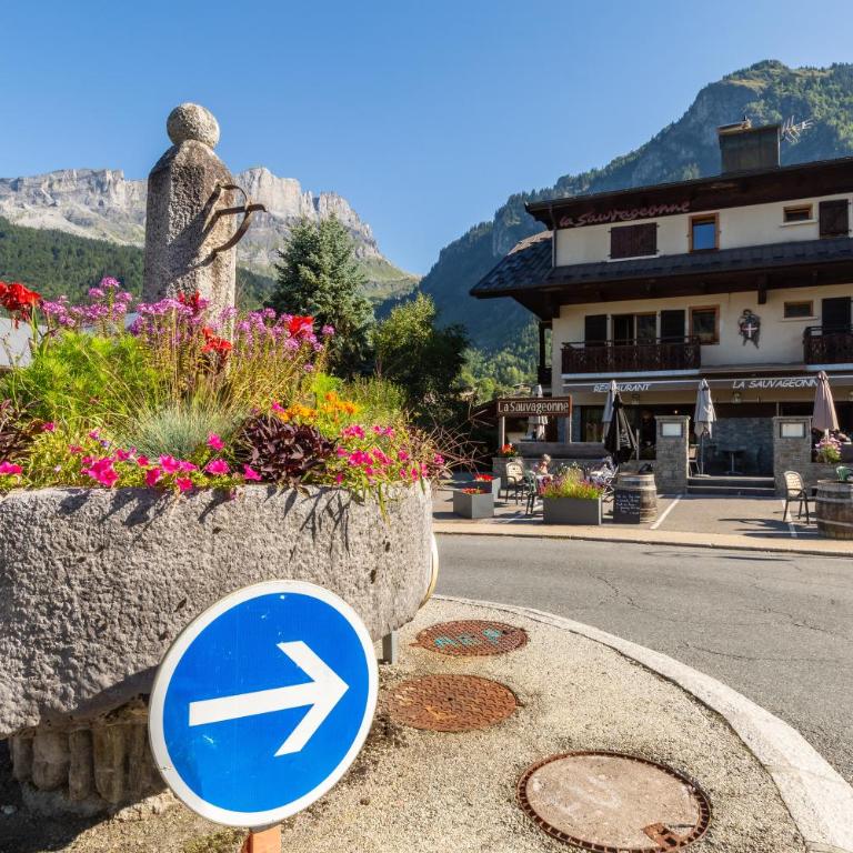 Apt La Sauvageonne in Servoz Balcony & Mountain views - Happy Rentals - Appartement avec Balcon - 19