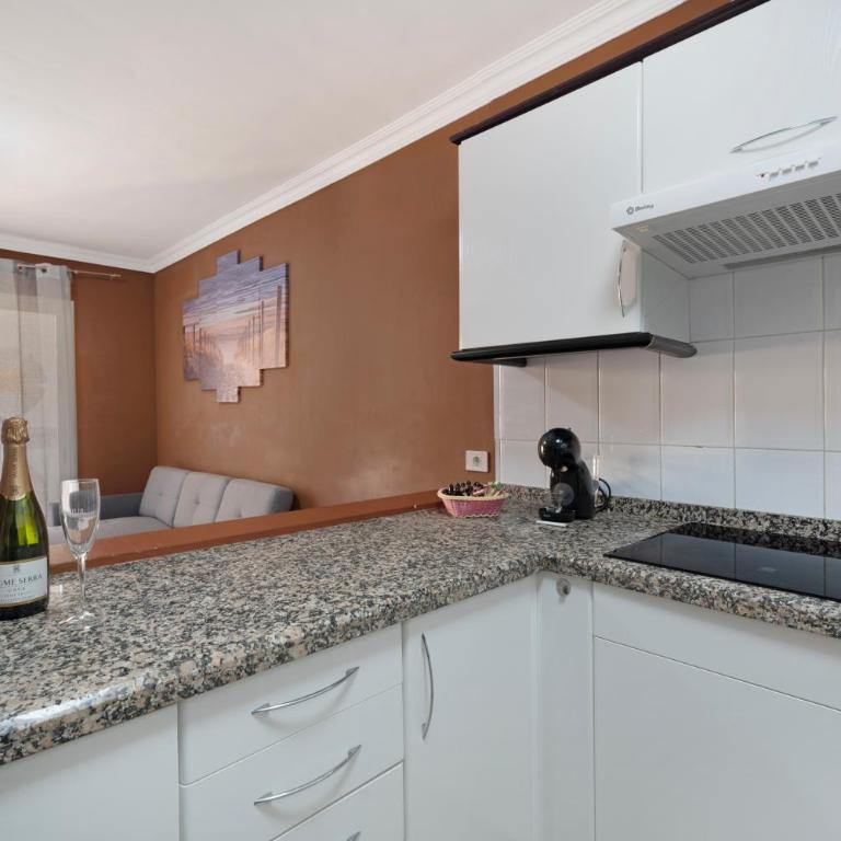 La Casita de Edu - Superior One-Bedroom Apartment with Balcony - 12