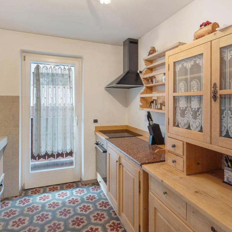 Appartamento Giulia - Appartamento Deluxe con 2 Camere da Letto e Balcone - 8