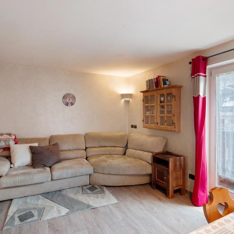 Appartamento Giulia - Appartamento Deluxe con 2 Camere da Letto e Balcone - 1