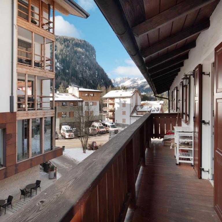 Appartamento Giulia - Appartamento Deluxe con 2 Camere da Letto e Balcone - 3