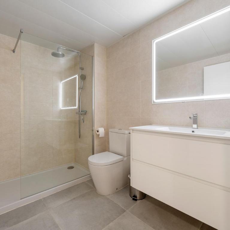 Costa Dorada Perle - Apartamento Deluxe de 2 dormitorios con vistas al mar - 15