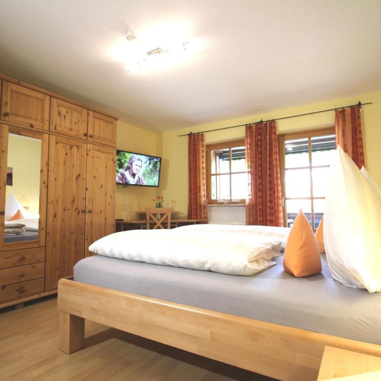 Ferienwohnung Alpenrose - Deluxe-Apartment mit 2 Schlafzimmern und Gartenblick - 22