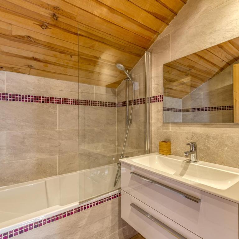 La Salamandre Charmant 4 étoiles - Appartement 3 Chambres Premium avec Balcon - 27