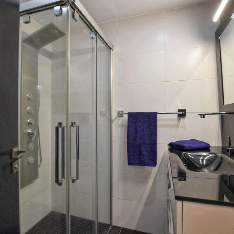 Son Baulo - Two-Bedroom Deluxe Apartment with Ocean View - 20