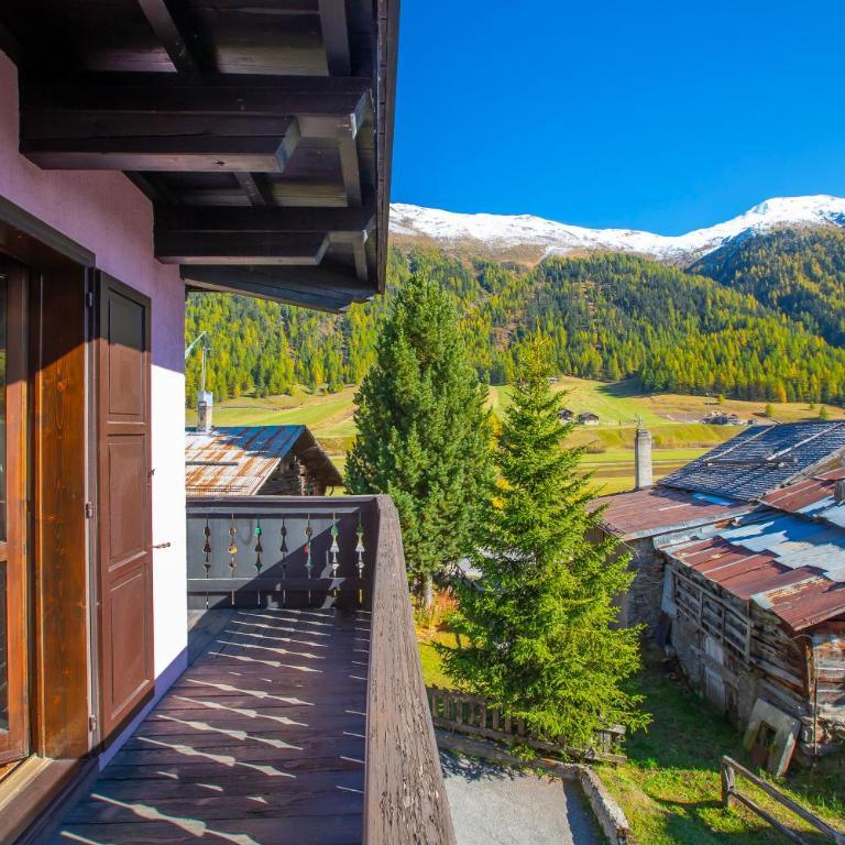 Casa Cisi ski in-Ski out 20m - Happy Rentals - Appartamento con Vista Montagna - 1