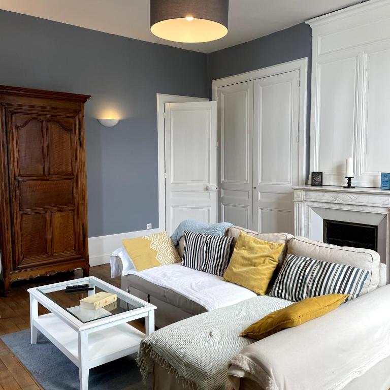 Villa Isabelle - Apartamento Superior con vistas a la ciudad - 1