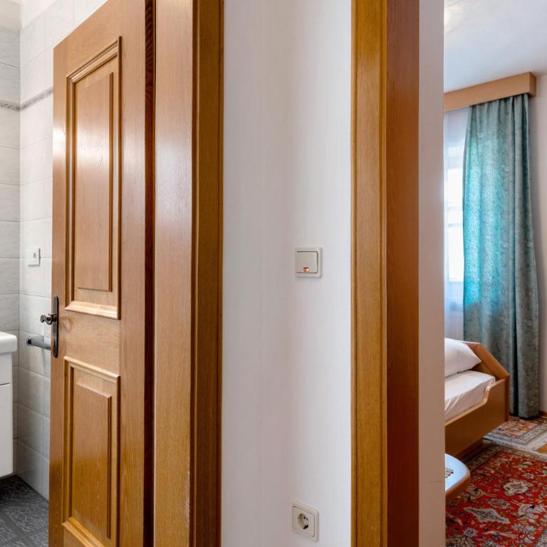 Mayr Apartments Drei - Superior One-Bedroom Apartment with Balcony - 14