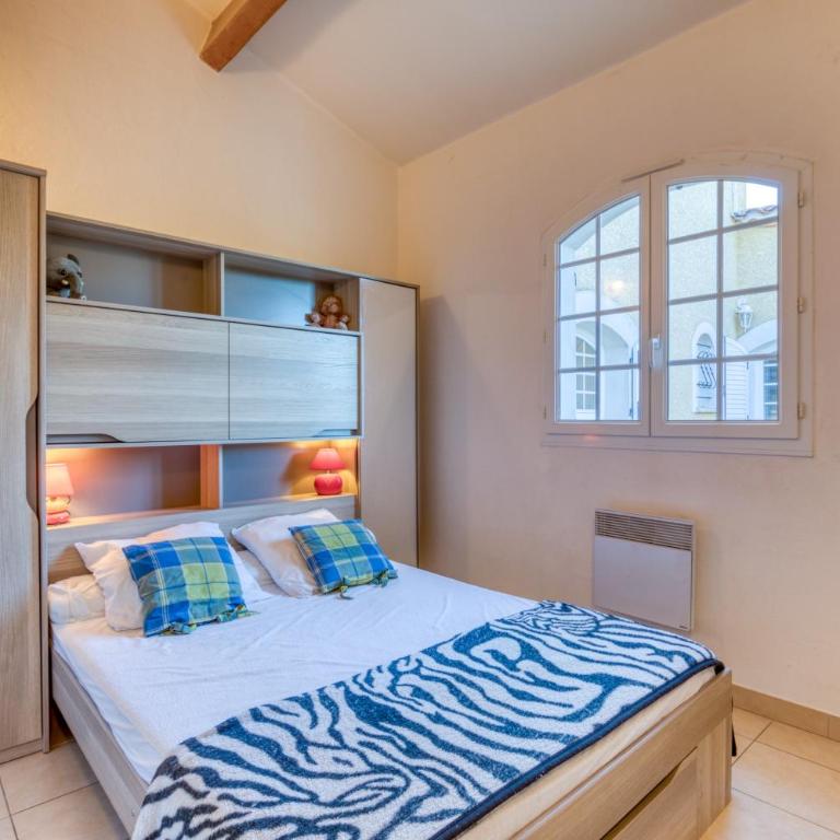 Madrague St Vincent Apt B - Two-Bedroom Deluxe Apartment with Balcony - 17