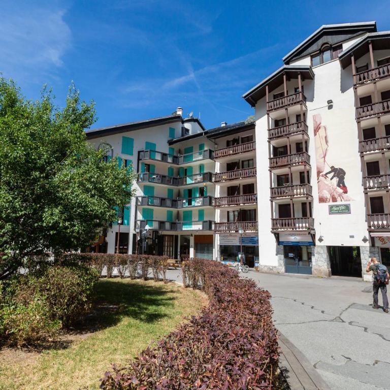 Chamonix Sud - Rivière 401 - Happy Rentals - Studio with Balcony - 2