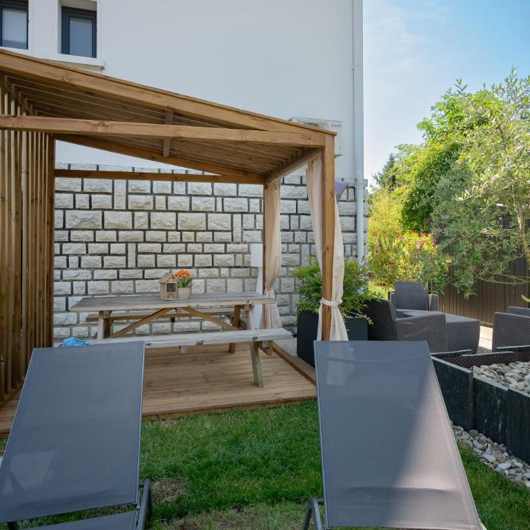 La suite des Sommets - Appartement 1 Chambre - Vue sur Jardin - 23