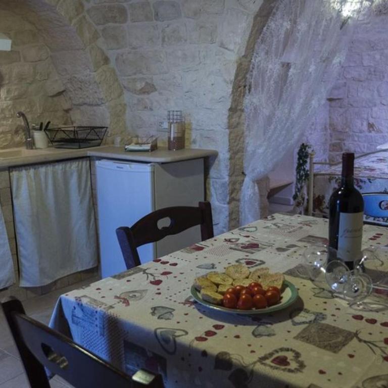 Trullo Fico - One-Bedroom House - 17