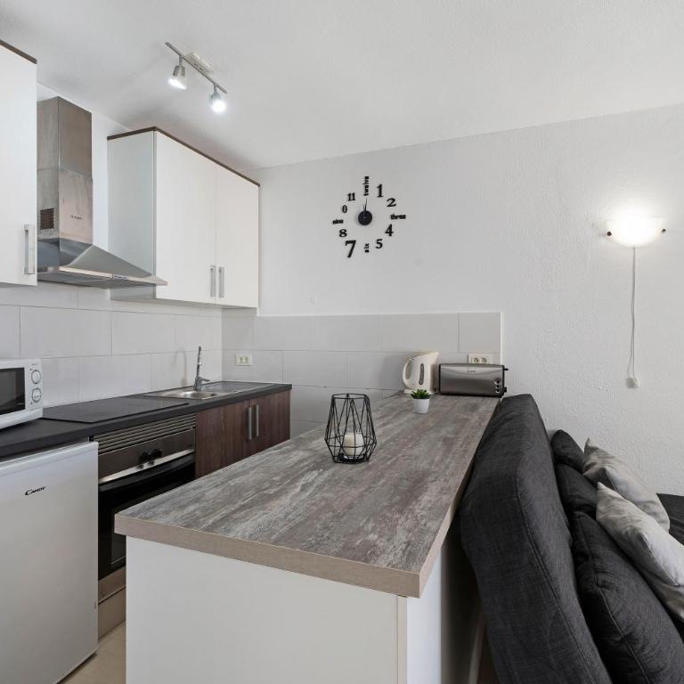 Mareverde K130 - Superior One-Bedroom Apartment with Balcony - 10