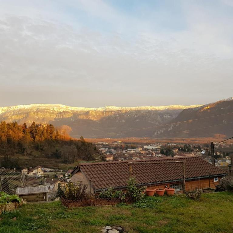 Gite 33m2, Vue Sur Le Vercors - Chambre Quadruple - Vue sur Montagnes - 5