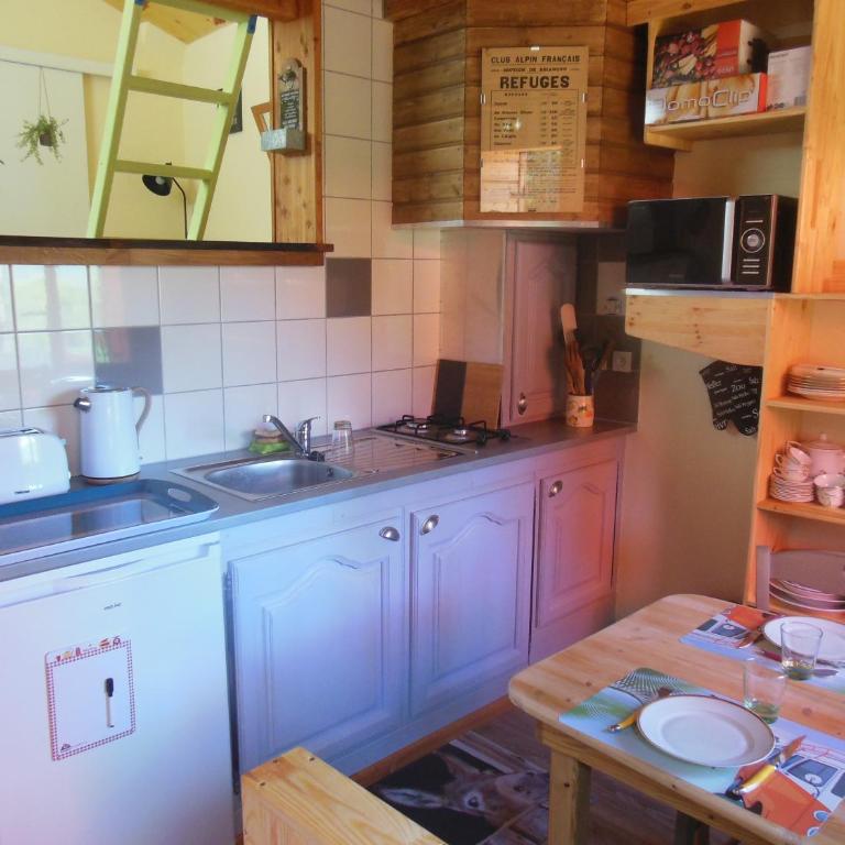 Gite 33m2, Vue Sur Le Vercors - Chambre Quadruple - Vue sur Montagnes - 7