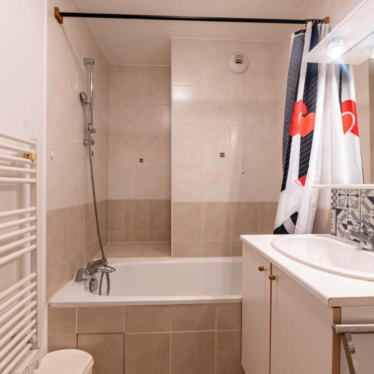Appt Alba 6 pers plein centre - Appartement 3 Chambres Premium avec Balcon - 14