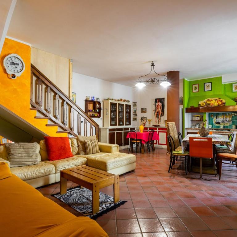 Appartamento Sottosopra - Casa con 1 Camera da Letto - 2