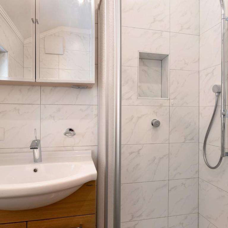 Apartment Bodnerhof - Appartamento Deluxe con 2 Camere da Letto e Vista Giardino - 23