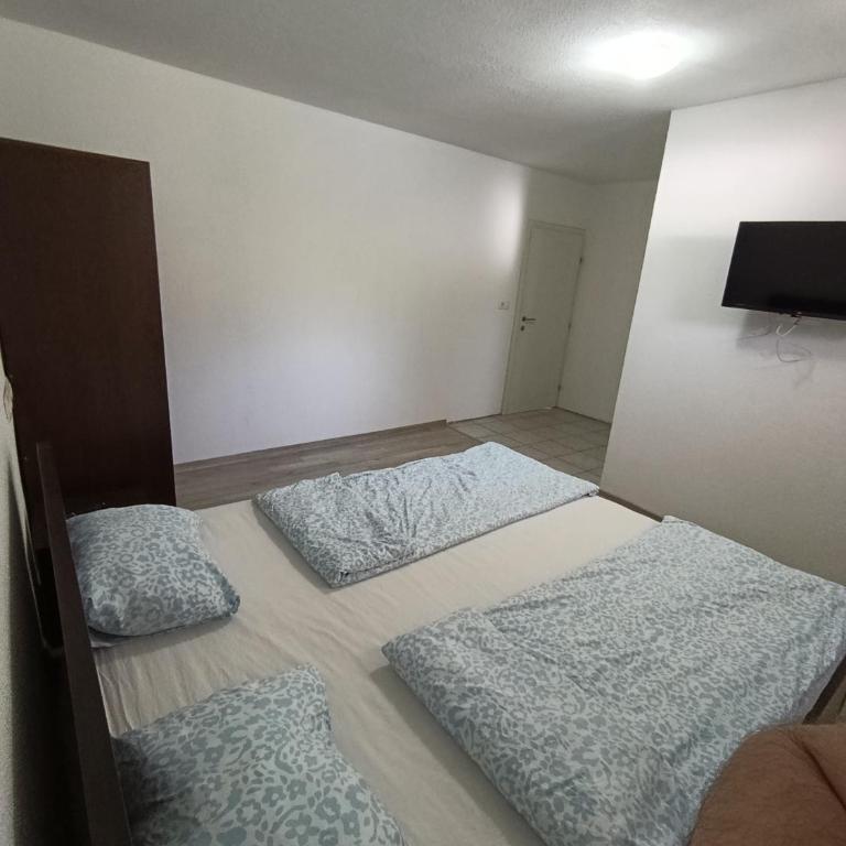 Guesthouse Flaghome - Double Room with Private Bathroom - 4