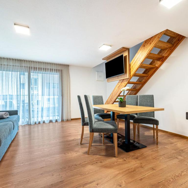 App Kronplatz Villa Colli - Appartamento Deluxe con 2 Camere da Letto e Balcone - 1