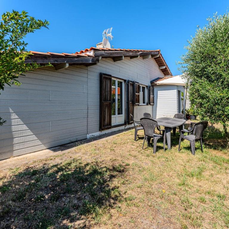 Maison De Vacances Près Du Centre - Maison 3 Chambres - 17