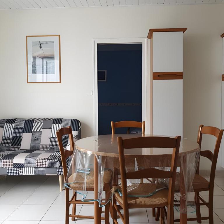 Maison du centre - ruelle calme - Two-Bedroom House - 4