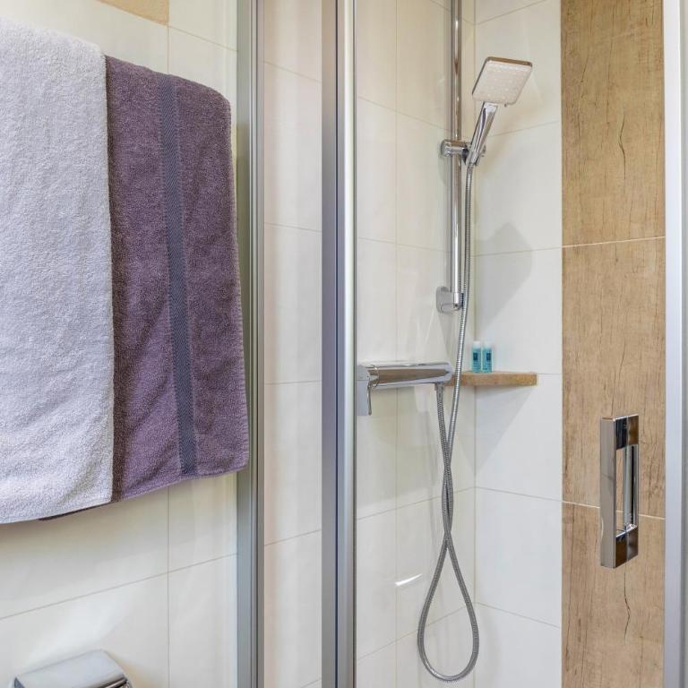 Haus Verena Mittenwald - Superior Apartment mit 1 Schlafzimmer und Balkon - 20