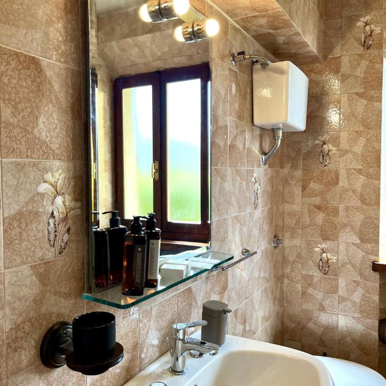 Al Poggio Della Capannina - Appartamento Deluxe con 2 Camere da Letto e Vista Giardino - 16