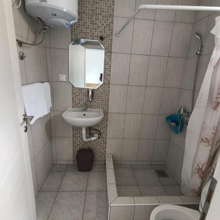 Guesthouse Flaghome - Double Room with Private Bathroom - 3
