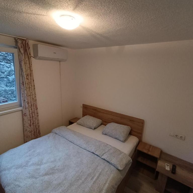 Guesthouse Flaghome - Double Room with Private Bathroom - 5