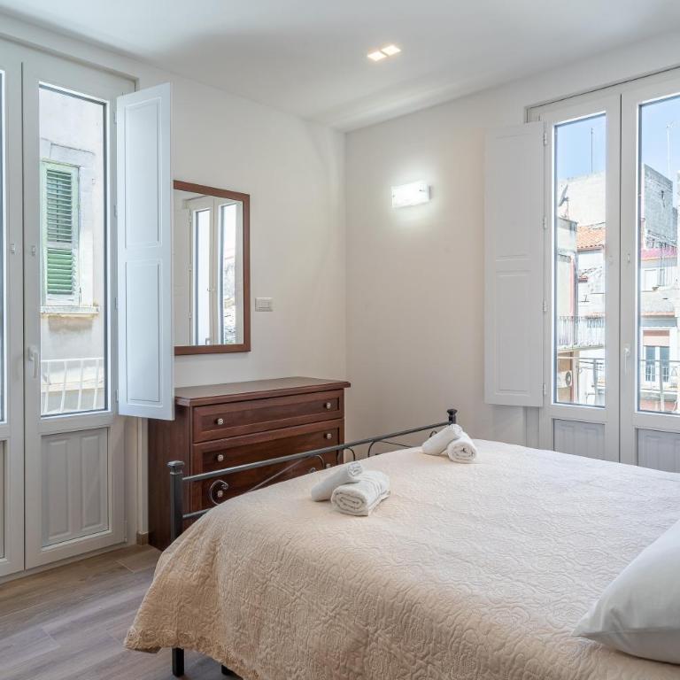 Ognissanti Holiday House - Appartamento Premium con 3 Camere da Letto e Balcone - 11