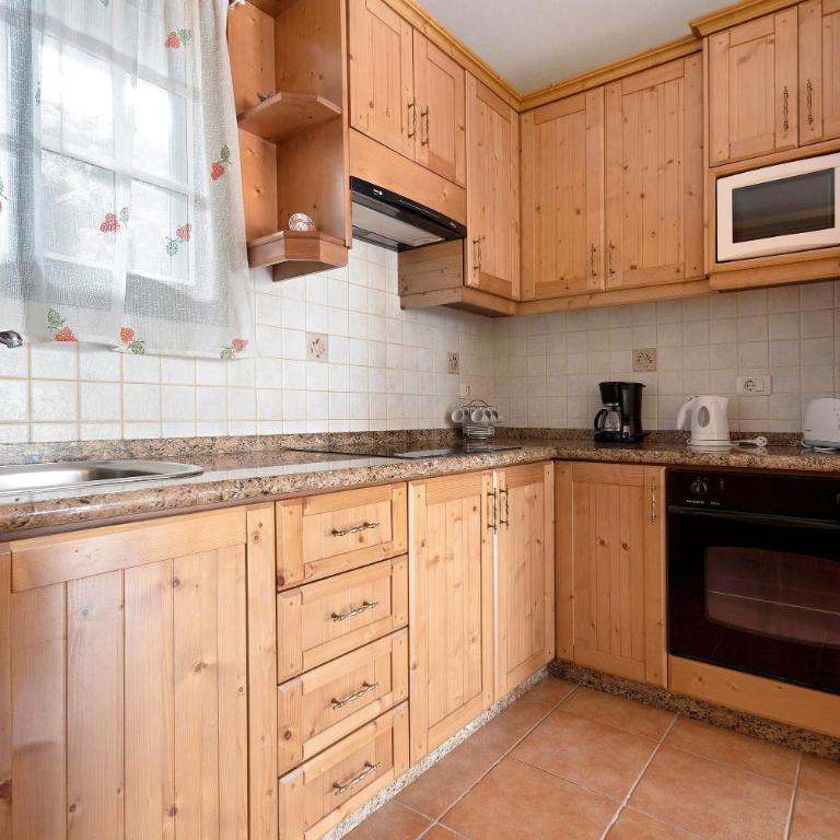 Apartamento las Viñas 1 - Apartamento Deluxe de 2 dormitorios con vistas al jardín - 11