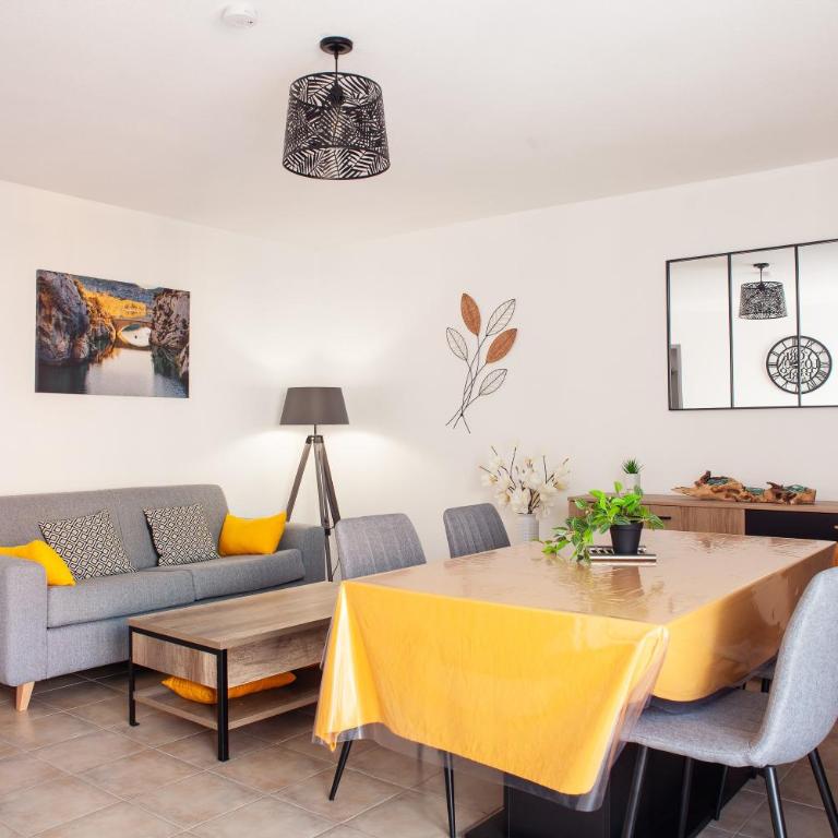 Appartement T2 entièrement rénové - Appartement 1 Chambre Supérieur avec Balcon - 11
