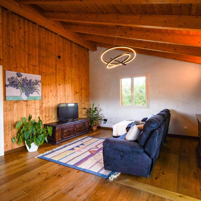 Casa Mila - Vicino Al Centro - Two-Bedroom Deluxe Apartment with Balcony - 12