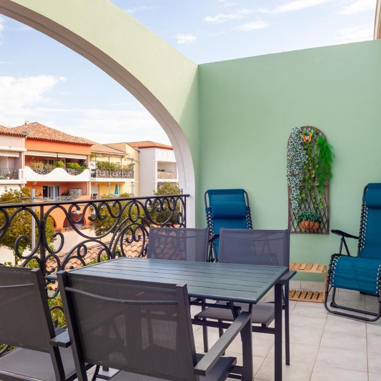 Appartement T2 entièrement rénové - Appartement 1 Chambre Supérieur avec Balcon - 2