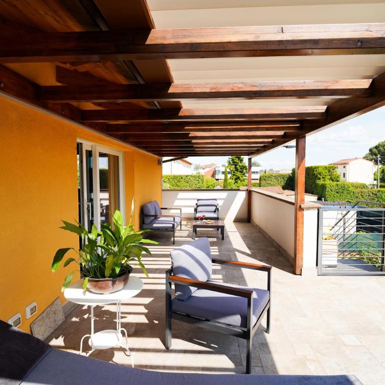 Casa Mila - Vicino Al Centro - Two-Bedroom Deluxe Apartment with Balcony - 19