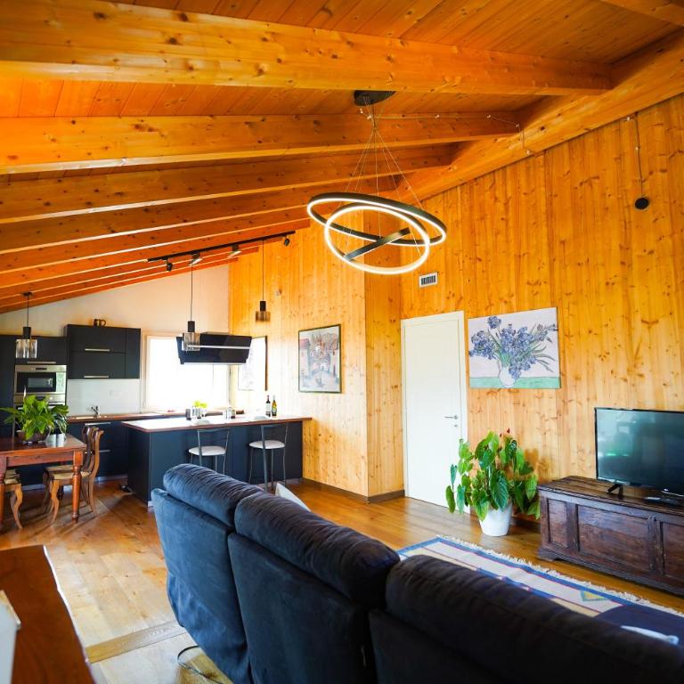 Casa Mila - Vicino Al Centro - Two-Bedroom Deluxe Apartment with Balcony - 16