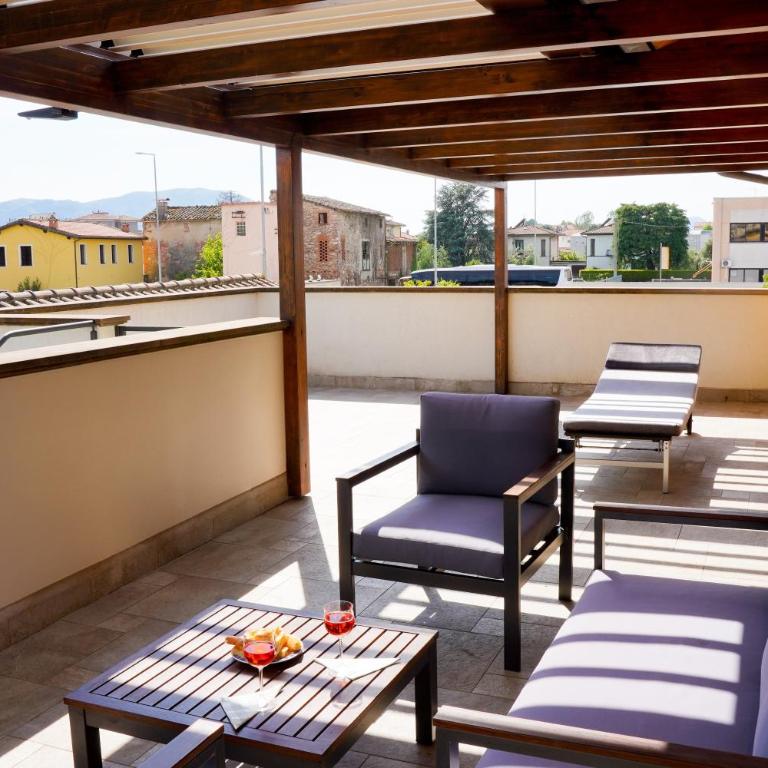 Casa Mila - Vicino Al Centro - Two-Bedroom Deluxe Apartment with Balcony - 7