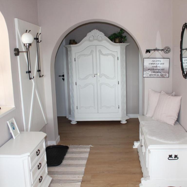 Haus Sonnenhang Wohnung 1 - Deluxe-Apartment mit 2 Schlafzimmern und Gartenblick - 23