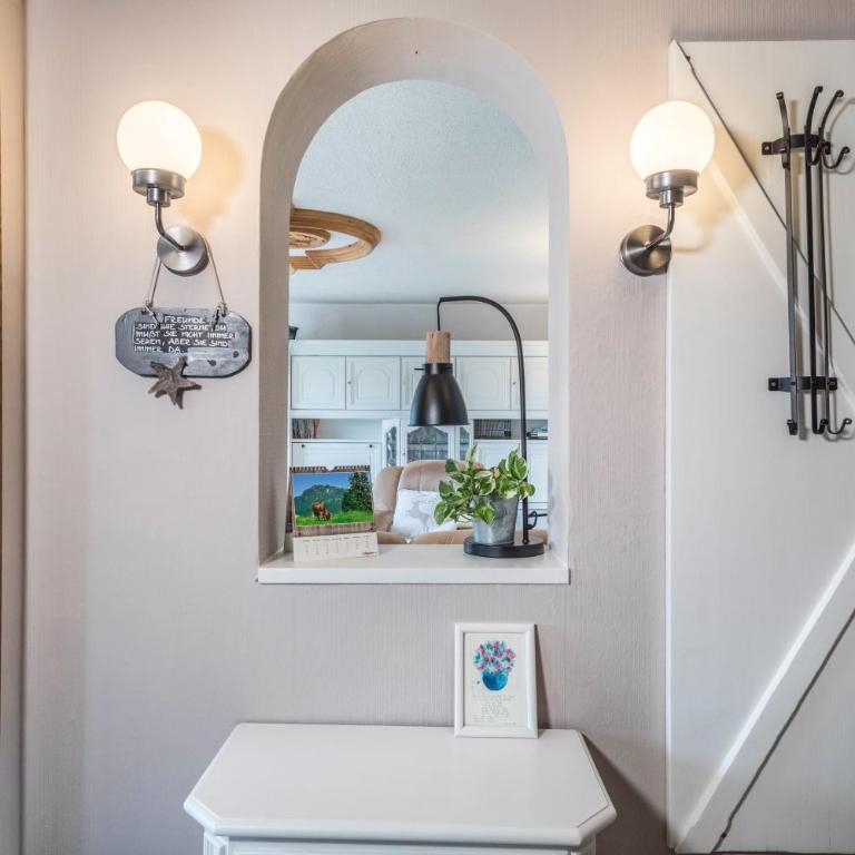 Haus Sonnenhang Wohnung 1 - Deluxe-Apartment mit 2 Schlafzimmern und Gartenblick - 15