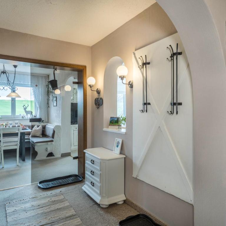 Haus Sonnenhang Wohnung 1 - Deluxe-Apartment mit 2 Schlafzimmern und Gartenblick - 14