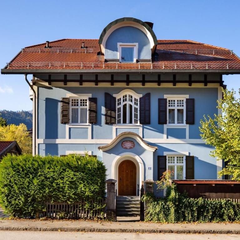 Fewo im Blauen Haus Eg - Two-Bedroom Deluxe Apartment with Garden View - 1