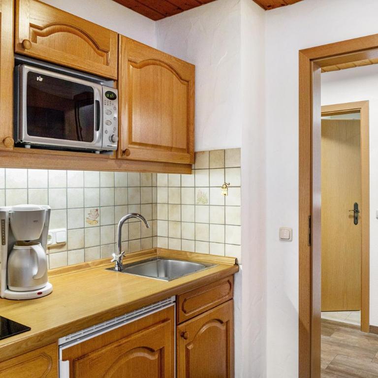 Haus Verena Mittenwald - Superior Apartment mit 1 Schlafzimmer und Balkon - 10