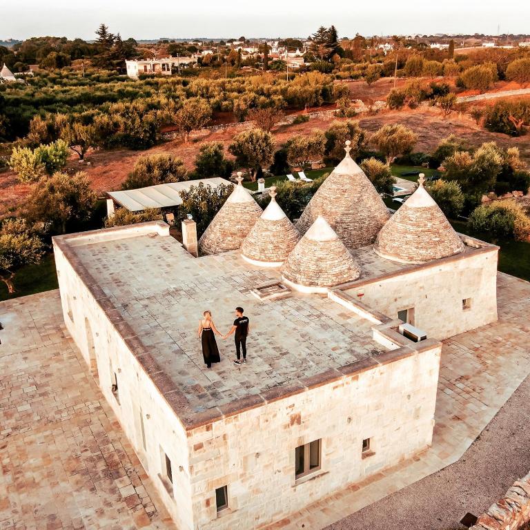 Trulli Terrarossa con Piscina - Villa - 35