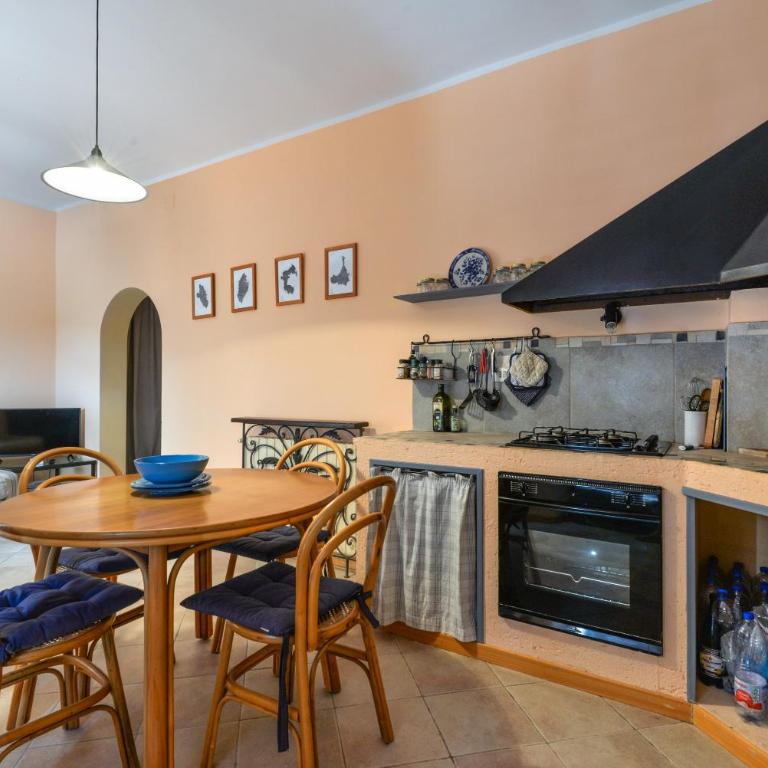 Casa La Torre - Appartamento con 3 Camere da Letto e Vista Acqua - 5