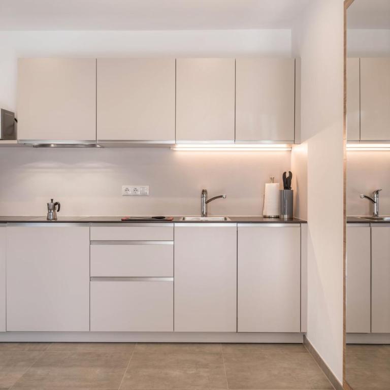 Aster Moments Apt Max - Apartment with Terrace - 10
